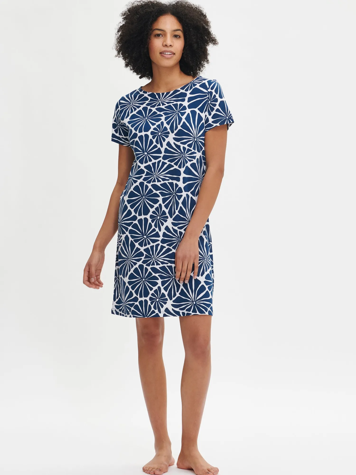 Nanso Yöasut Ja Oloasut*ARALIA lyhyt yöpaita -