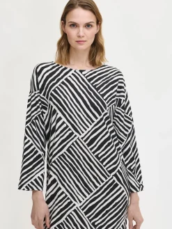 Nanso Yöasut Ja Oloasut*KAISLI kaftaani -