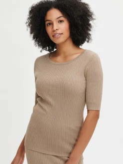 Nanso Neuleet*LELA neulepusero -