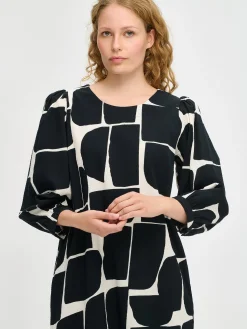 Nanso Mekot*MUURI mekko - mustavalkoinen