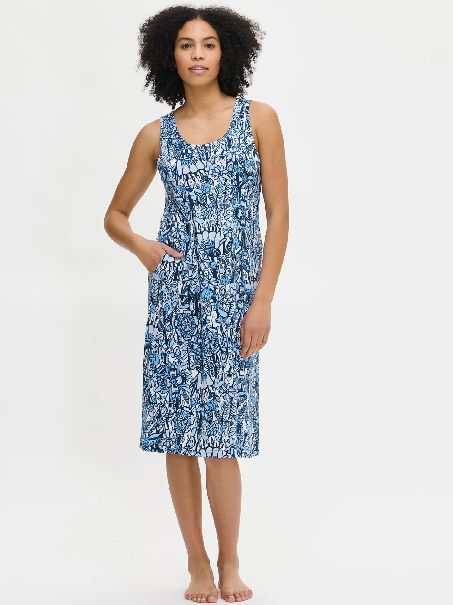 Nanso Yöasut Ja Oloasut*OODI pitkä hihaton yöpaita -