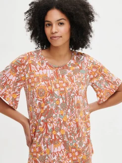 Nanso Yöasut Ja Oloasut*OODI t-paita -