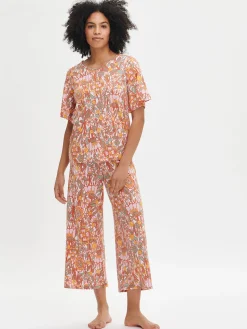 Nanso Yöasut Ja Oloasut*OODI t-paita -