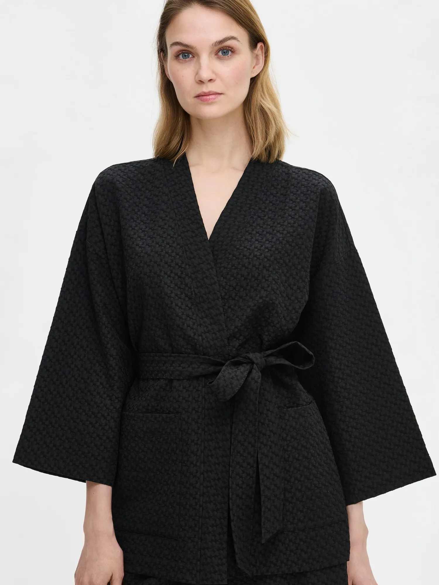 Nanso Takit, Jakut Ja Liivit*RELIEFI kimonotakki -