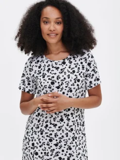 Nanso Yöasut Ja Oloasut*ROOSA lyhyt yöpaita -