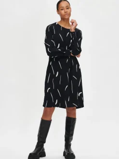 Nanso Mekot*SIVELLIN lyhyt kangasmekko -