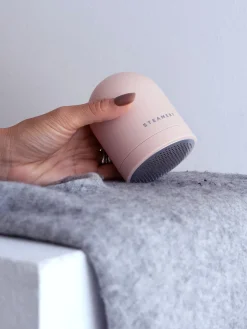 Nanso Steamery - Vaatehuoltotuotteet*STEAMERY PILO No. 2 nukanpoistaja -