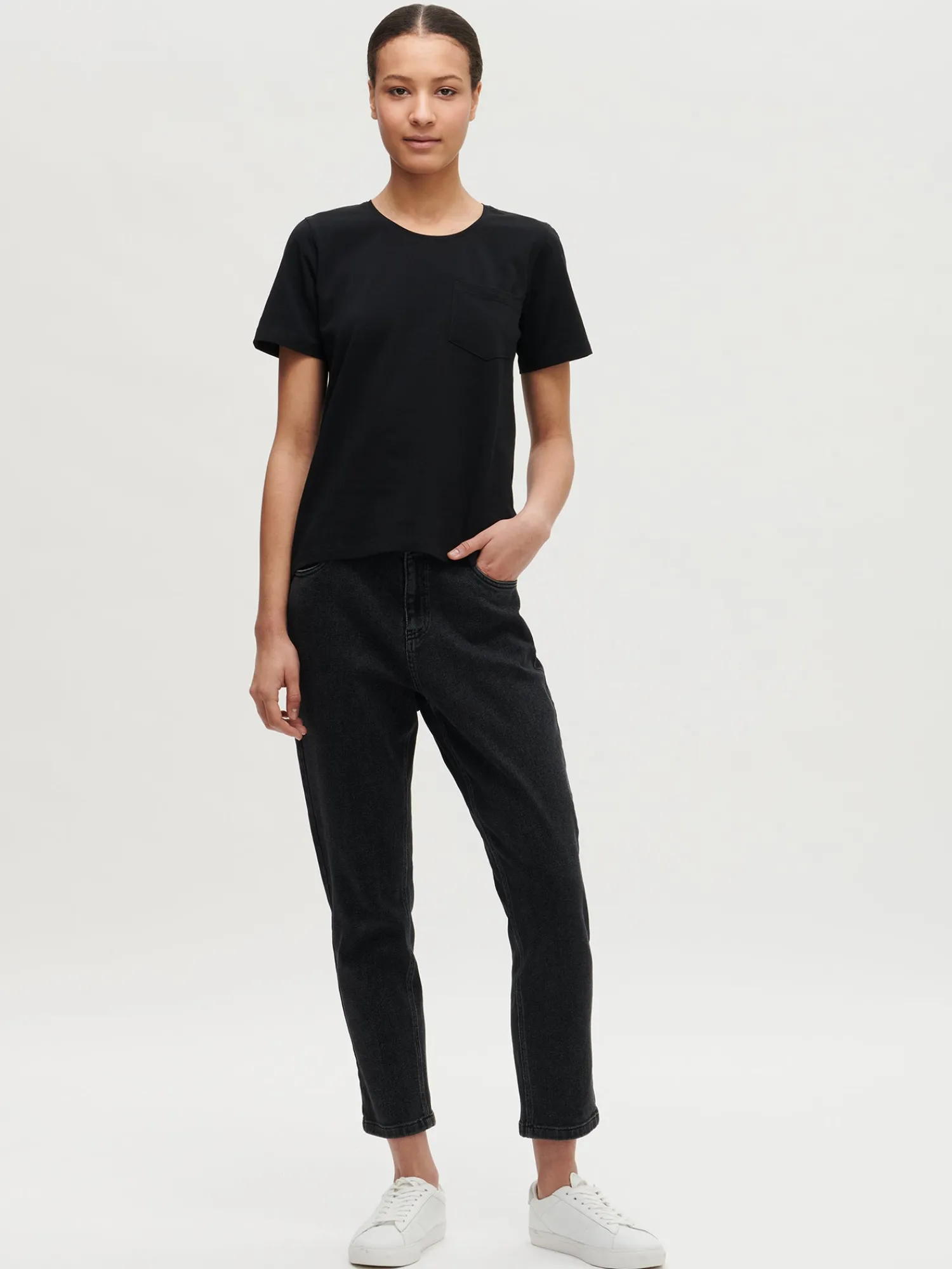 Nanso Basics|Paidat Ja Tunikat*TASKU t-paita -