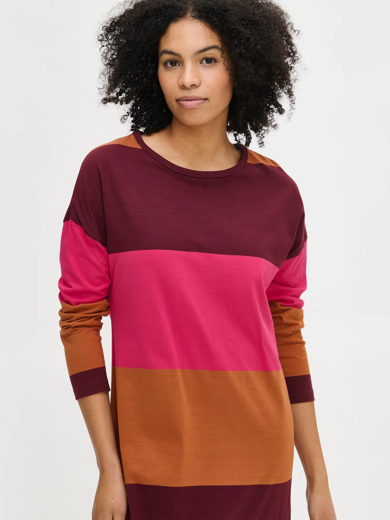 Nanso Yöasut Ja Oloasut*TRIO pitkä yöpaita -