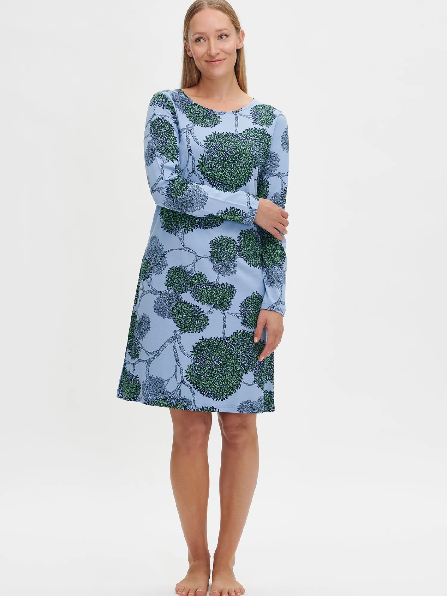 Nanso Yöasut Ja Oloasut*TUOMI lyhyt pitkähihainen yöpaita -