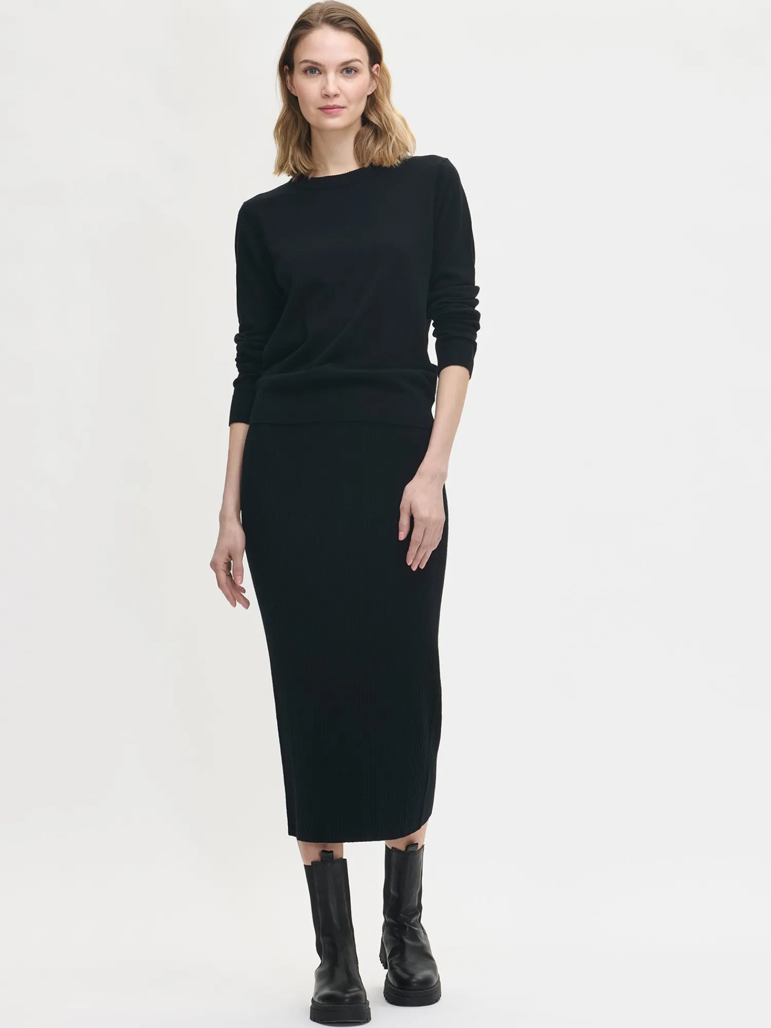 Nanso Neuleet*VILLIS neulepusero -